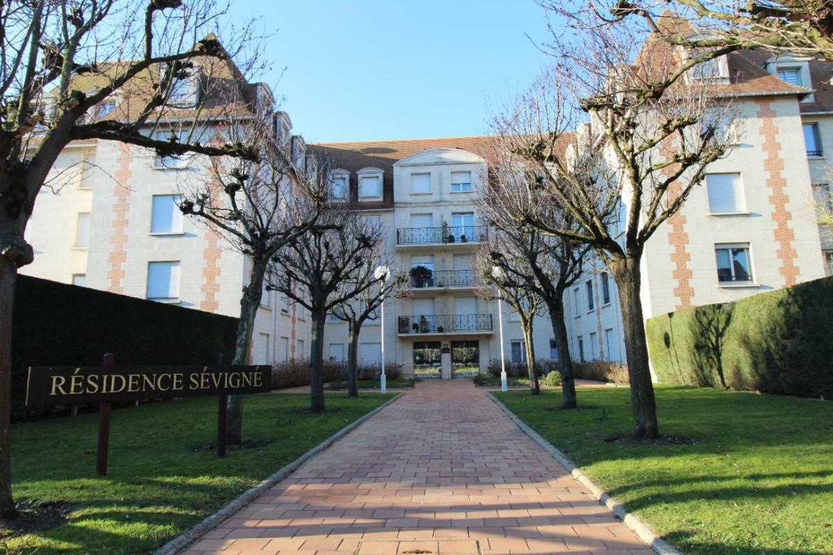 Cadre Exceptionnel: Duplex Classe 4**** Tennis, Piscine, Parking, Linge Inclus, Wifi, Materiel Bebe, Proximite Centre Deauville Eksteriør billede